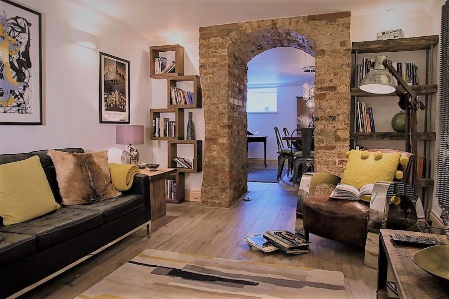 Bed and Breakfast Havisham House Уоберн Экстерьер фото